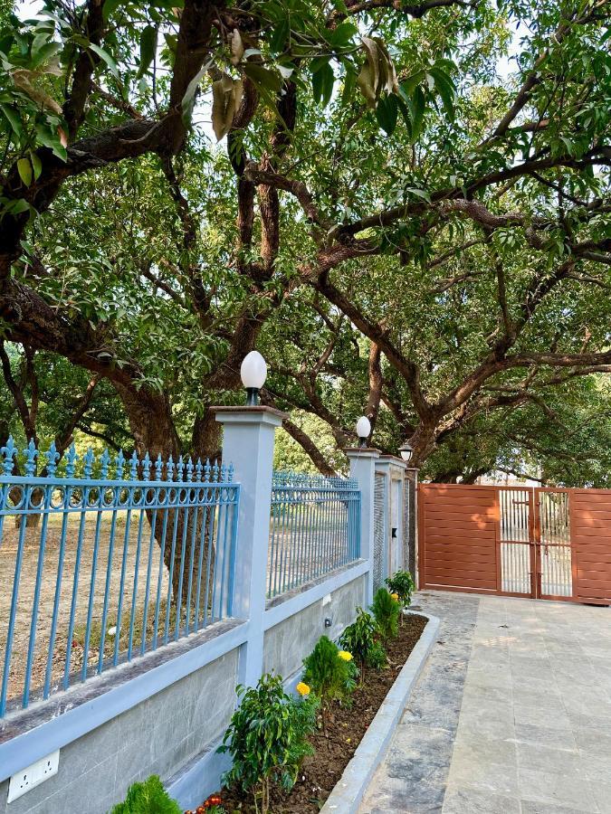 Kaashi Flora Villa Varanasi Luaran gambar